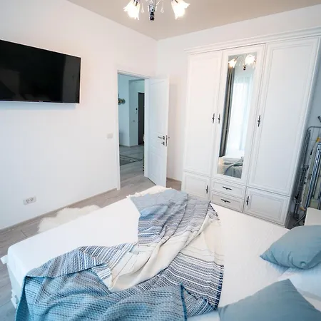 109 B2 Almar Luxury Residence-renting & Free Pool Apartman Năvodari
