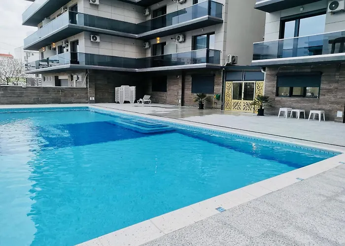 109 B2 Almar Luxury Residence-renting & Free Pool *